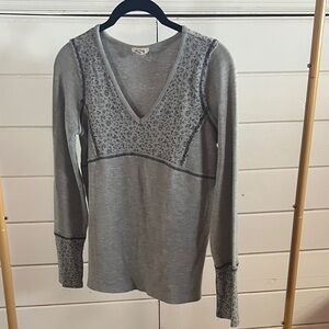 POL Gray Floral Long Sleeve Top